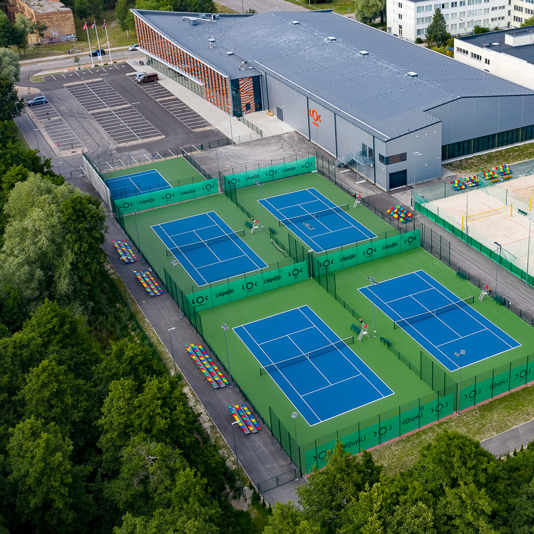 Āra tenisa korts (1h)
